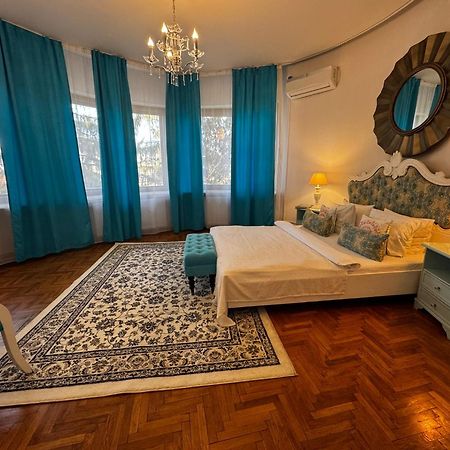 ホテル Casa Negustorului デヴァ エクステリア 写真