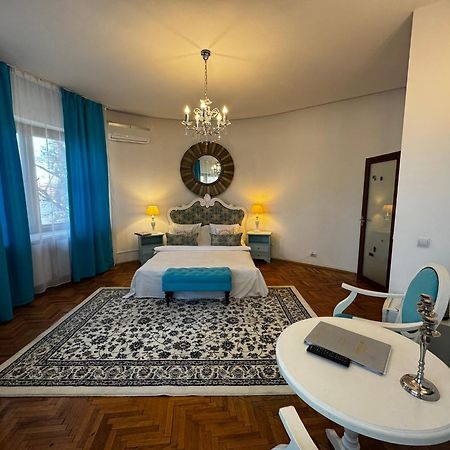 ホテル Casa Negustorului デヴァ エクステリア 写真