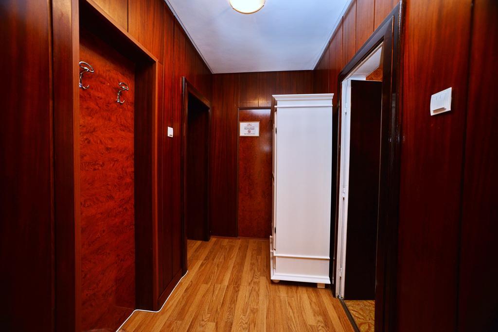 ホテル Casa Negustorului デヴァ エクステリア 写真